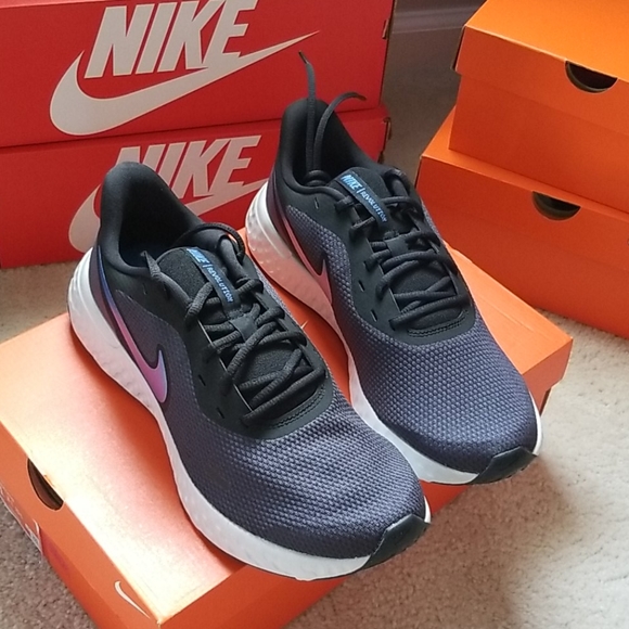 Nike Other - 🛍🎁Sale!!! Only tonight. Nike Revolution 5